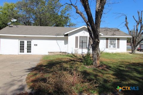1102 W Sunset Street San Saba TX 76877