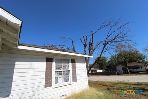 A home in San Saba