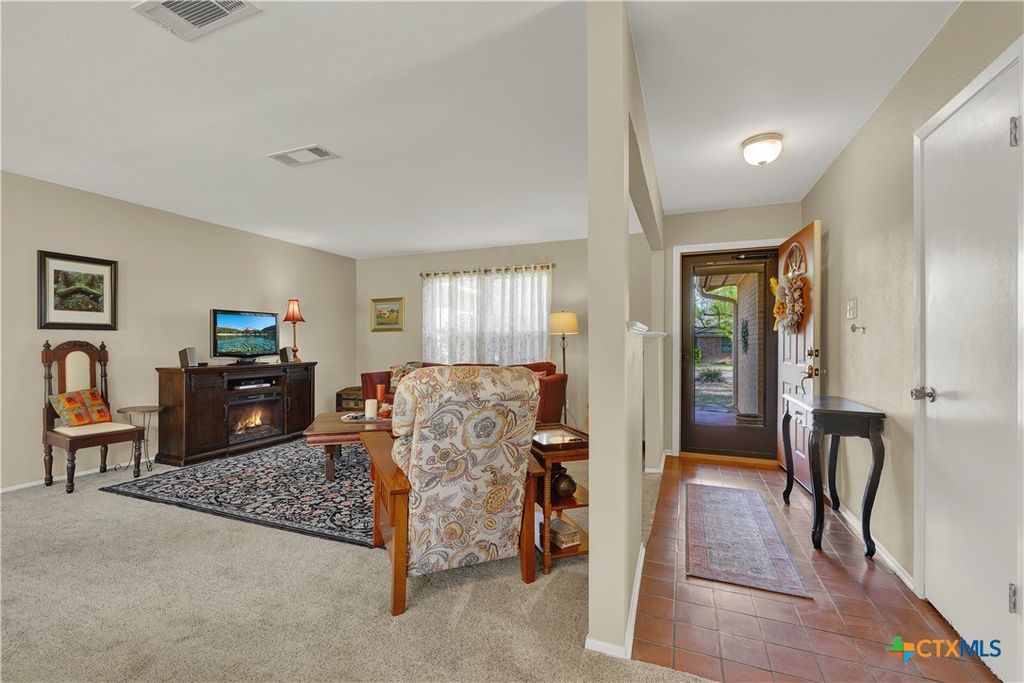 Photo of 137 Chaparral Street, San Marcos, TX 78666 (MLS # 610396)