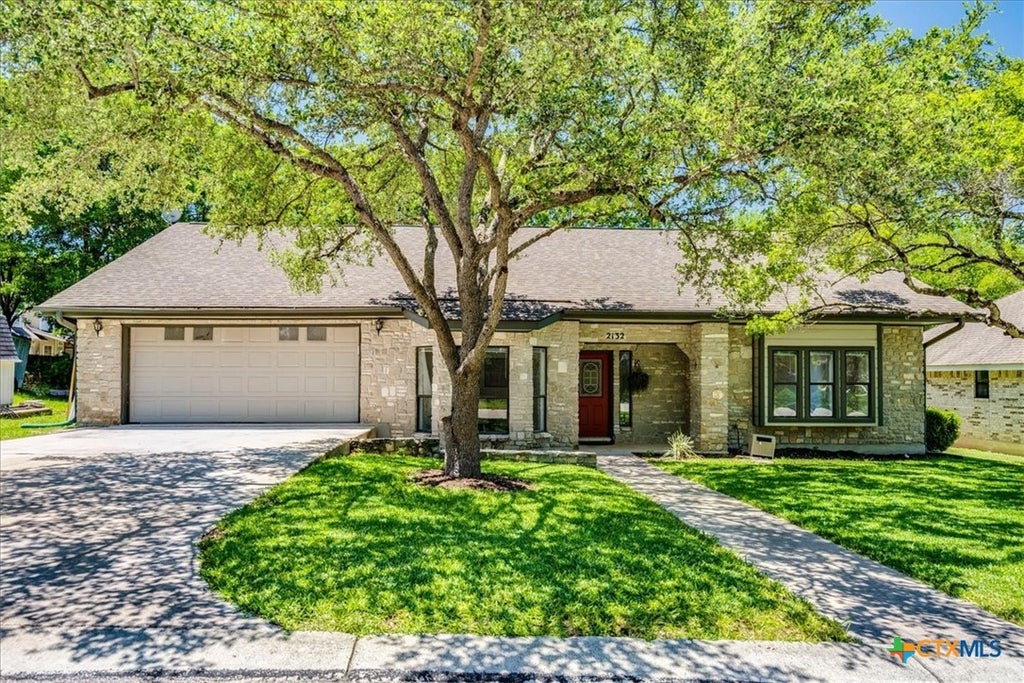Photo of 2132 Northcrest Drive, New Braunfels, TX 78130 (MLS # 615166)