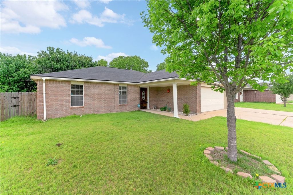Photo of 5909 Medina Drive, Killeen, TX 76542 (MLS # 611166)