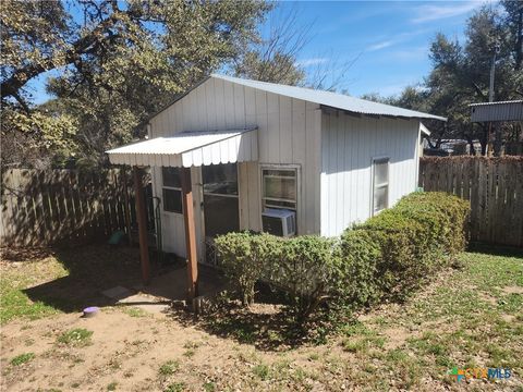 Photo of 111 Valley View ST, Canyon Lake, TX 78133 (MLS # 613222)