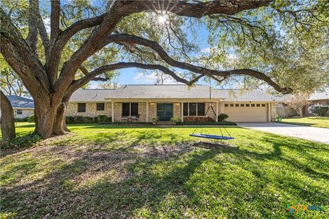 Photo of 2601 Linwood Road, Temple, TX 76502 (MLS # 599872)