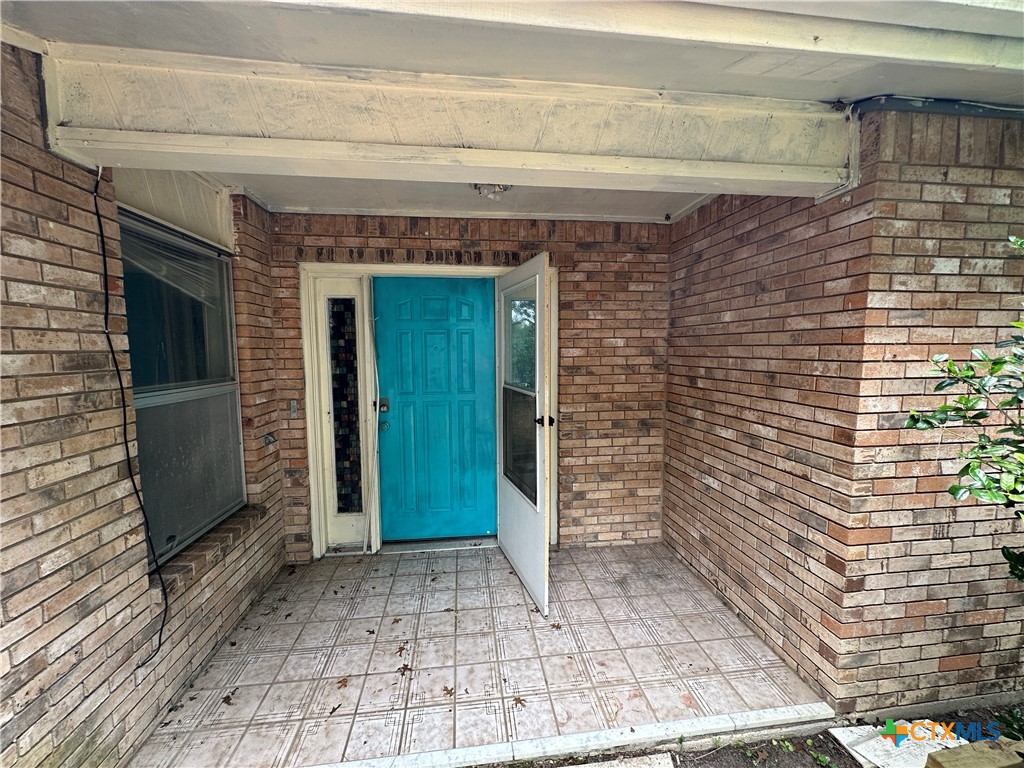 1612 Tanglewood Drive