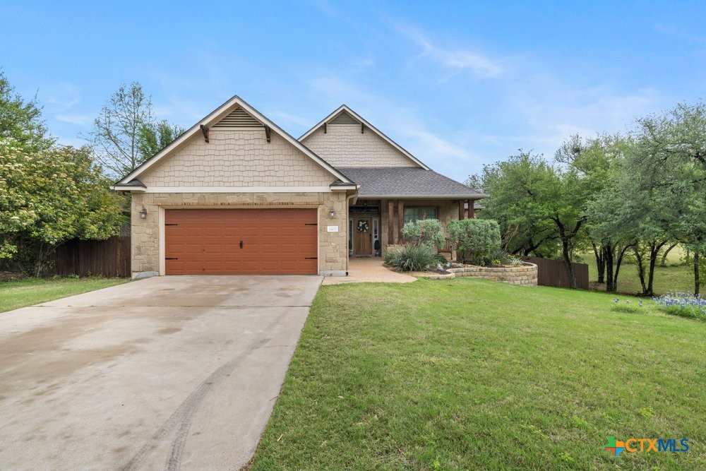 2402 Twin Ridge Court