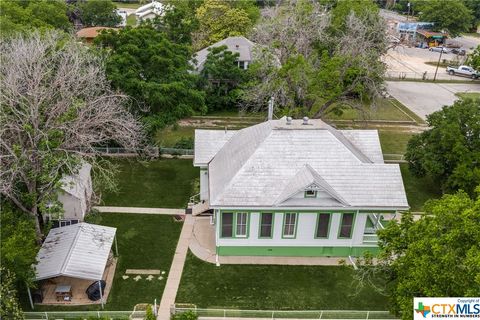 A home in McQueeney