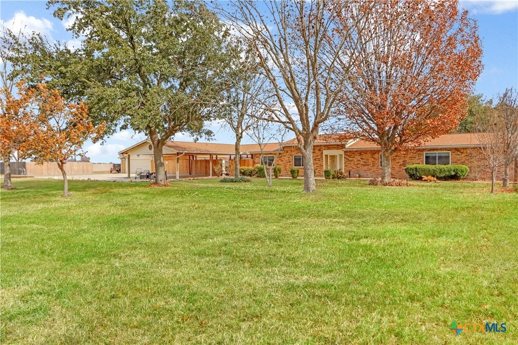 Photo of 5037 N State Highway 123, Seguin, TX 78155 (MLS # 604015)