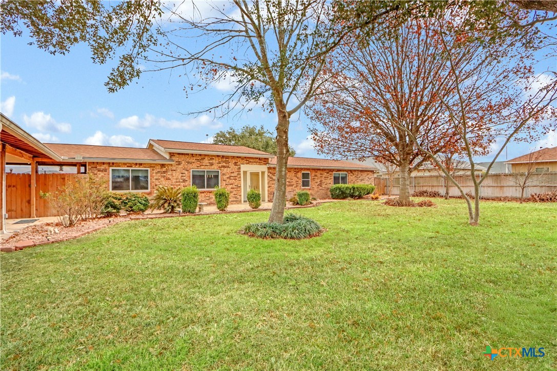 5037 N State Highway 123