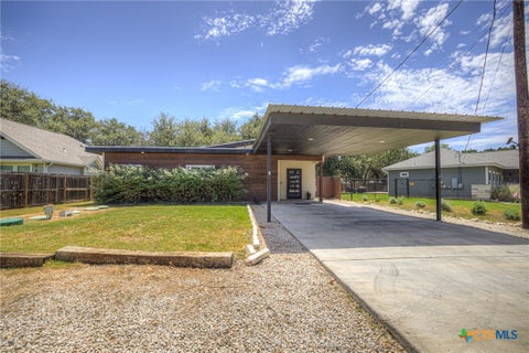 Photo of 1630 Canyon Edge, Canyon Lake, TX 78133 (MLS # 624232)