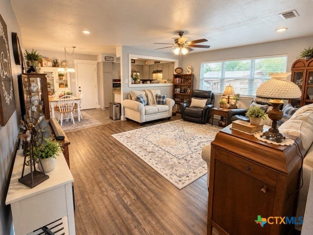 438 Jeffery Lane