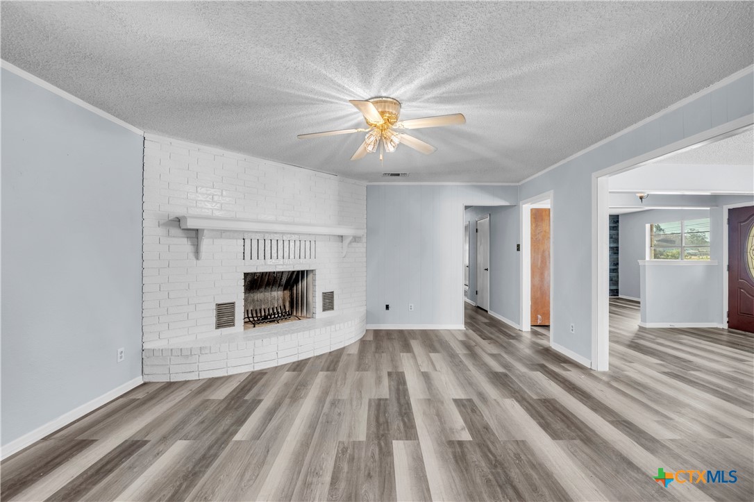 402 River Oaks Drive