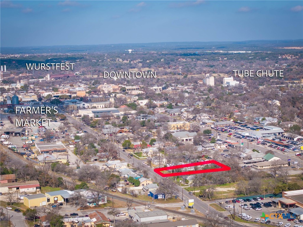 633 S Castell Avenue