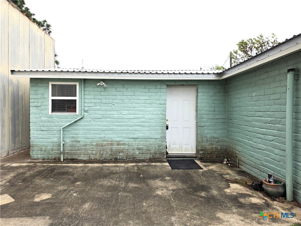 Photo of 503 E Dallas Avenue, Seadrift, TX 77983 (MLS # 628004)