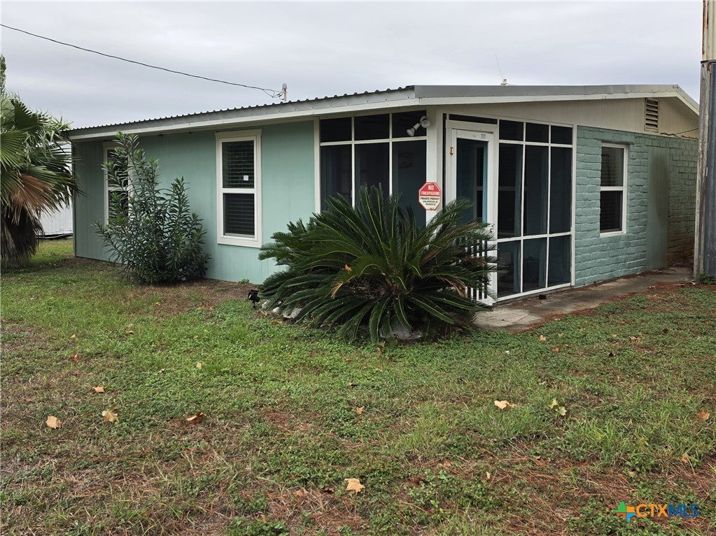 Photo of 503 E Dallas Avenue, Seadrift, TX 77983 (MLS # 628004)