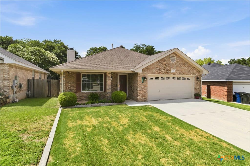 Photo of 1646 Lantana Circle, New Braunfels, TX 78130 (MLS # 618016)
