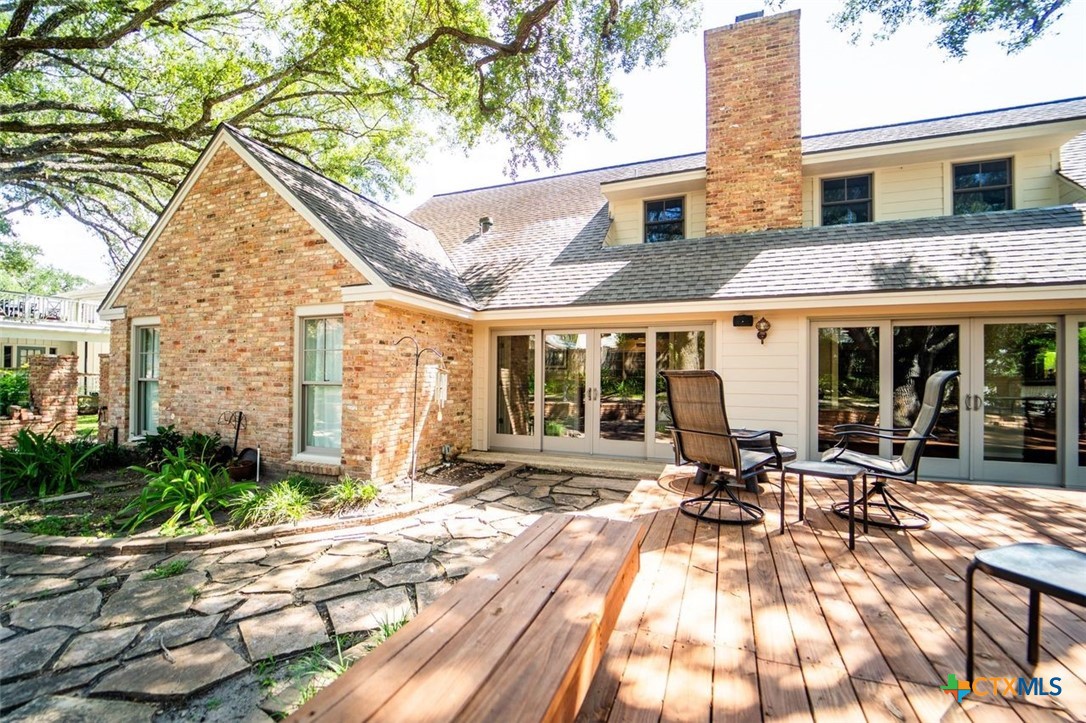 608 W Goodwin Avenue