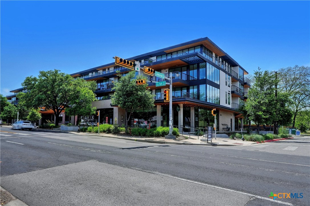 1600 S 1st Street 403