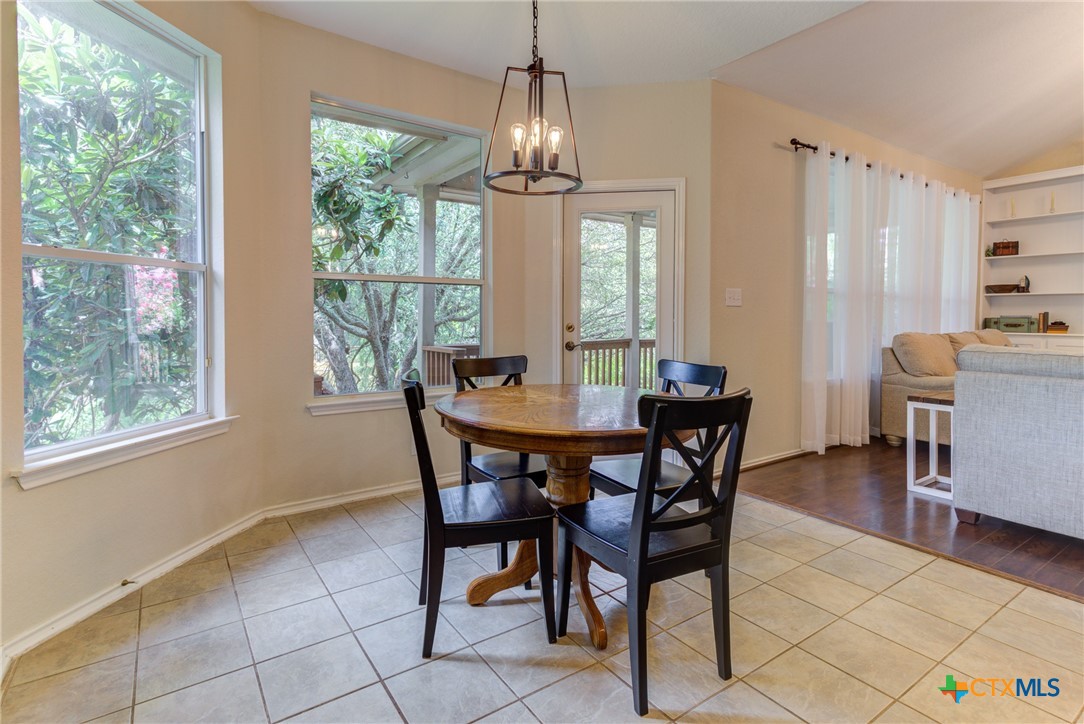 New Braunfels, Texas 78132, United States, 5 Bedrooms Bedrooms, ,4 BathroomsBathrooms,Residential,Pending,54624