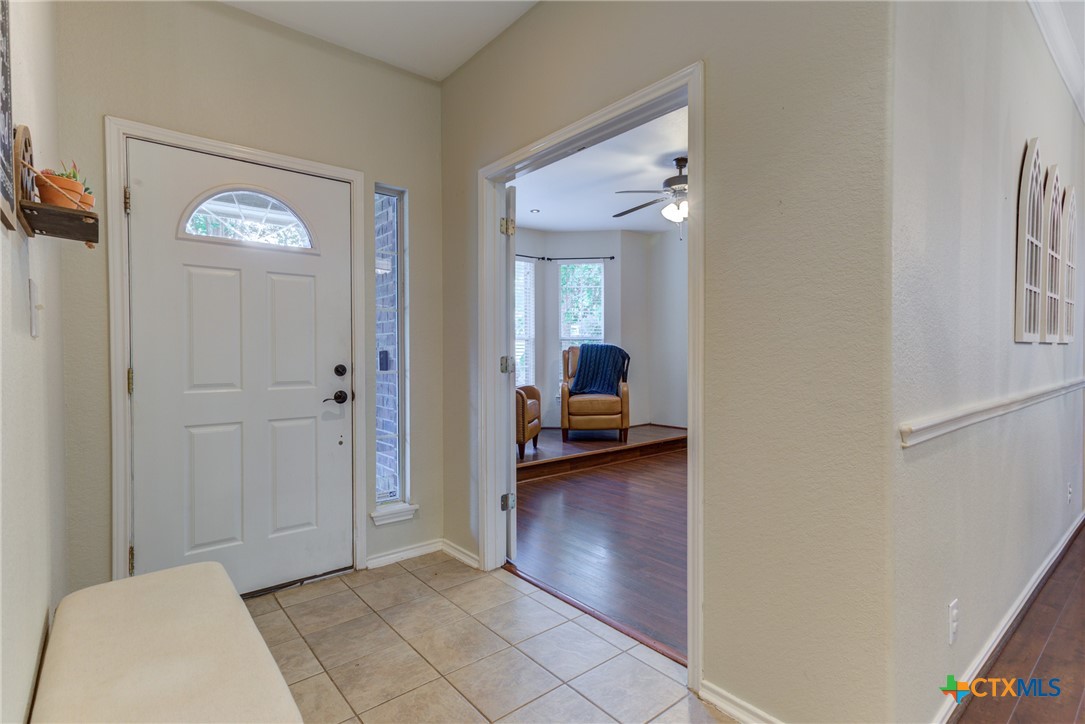 New Braunfels, Texas 78132, United States, 5 Bedrooms Bedrooms, ,4 BathroomsBathrooms,Residential,Pending,54624