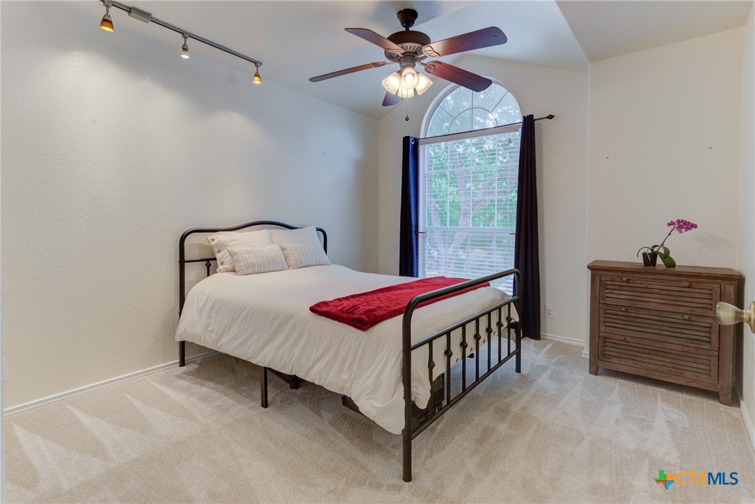 New Braunfels, Texas 78132, United States, 5 Bedrooms Bedrooms, ,4 BathroomsBathrooms,Residential,Pending,54624