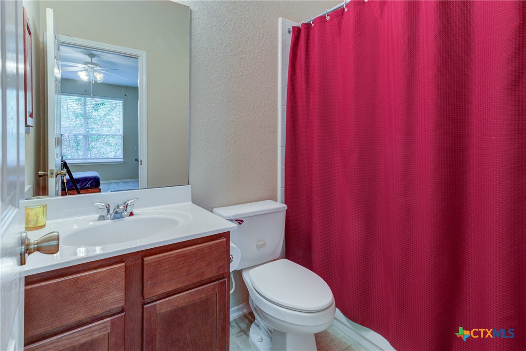 New Braunfels, Texas 78132, United States, 5 Bedrooms Bedrooms, ,4 BathroomsBathrooms,Residential,Pending,54624