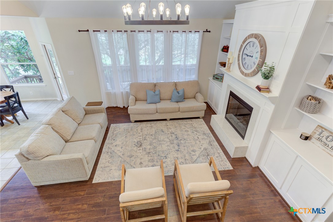 New Braunfels, Texas 78132, United States, 5 Bedrooms Bedrooms, ,4 BathroomsBathrooms,Residential,Pending,54624