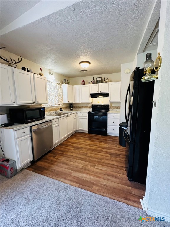 703 Skyline Avenue