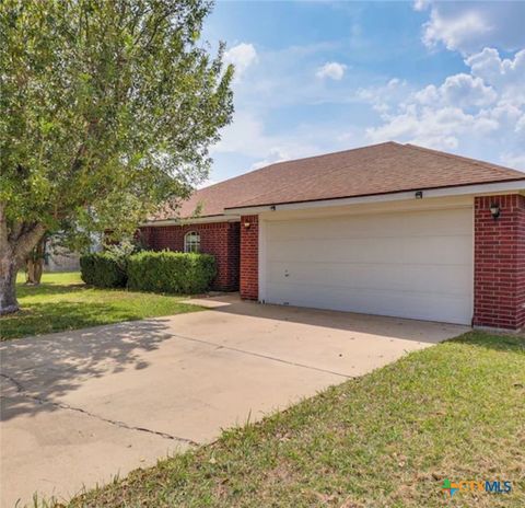 Photo of 806 James Loop, Killeen, TX 76542 (MLS # 613771)