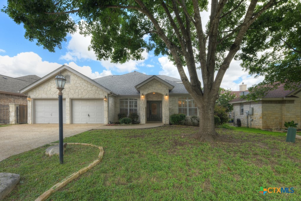 New Braunfels, Texas 78132, United States, 3 Bedrooms Bedrooms, ,3 BathroomsBathrooms,Residential,Pending,54155