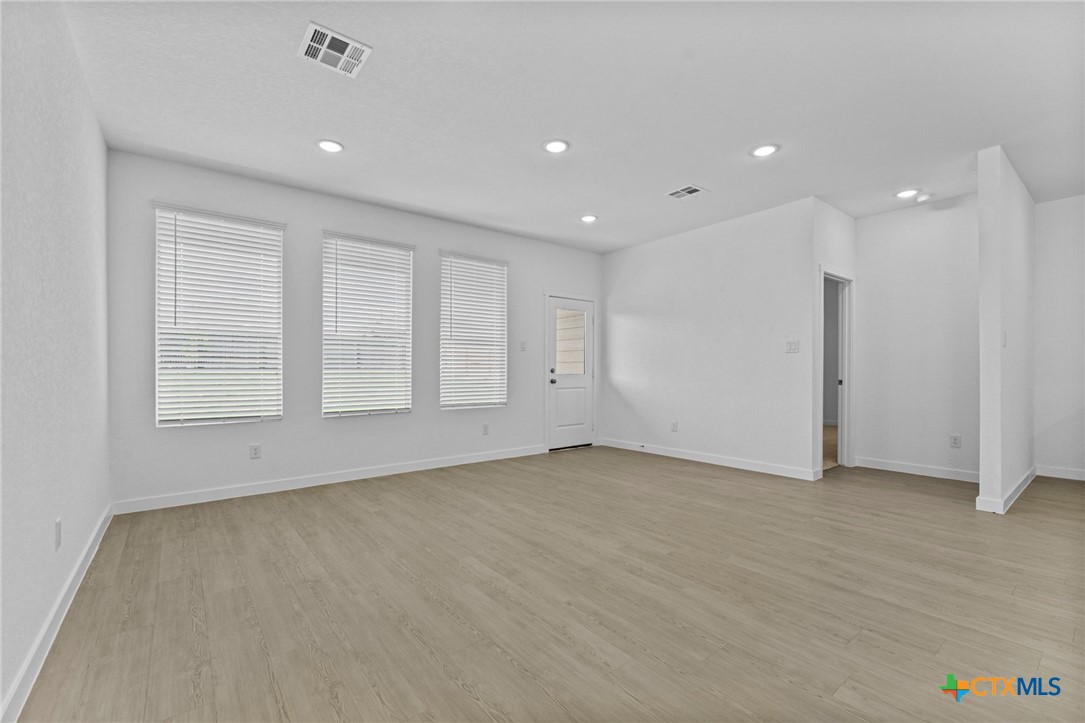 1221 Twisted Creek