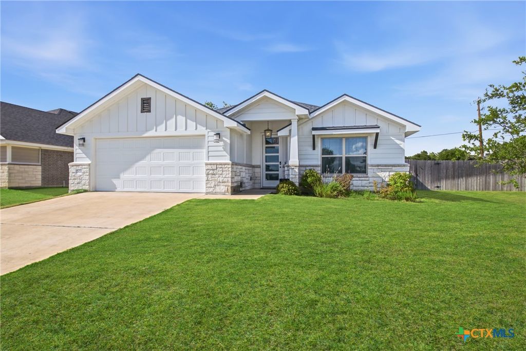 Photo of 2604 Torino Reale Ave AVE, Temple, TX 76502 (MLS # 617398)