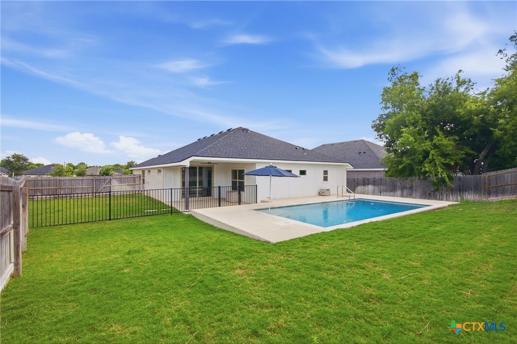 Photo of 2604 Torino Reale Ave AVE, Temple, TX 76502 (MLS # 617398)