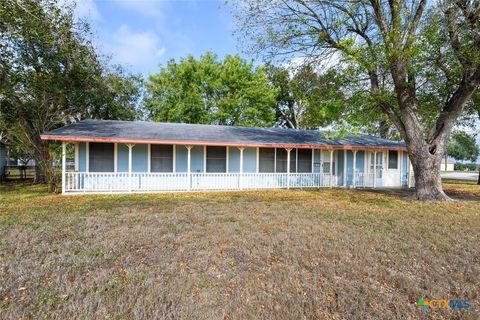 A home in Shiner