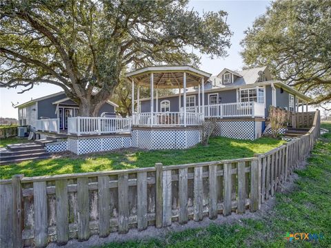 A home in Yoakum