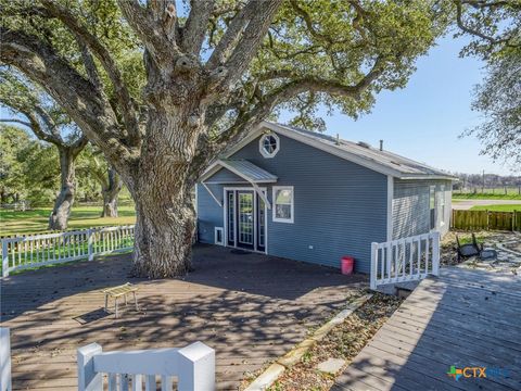 A home in Yoakum