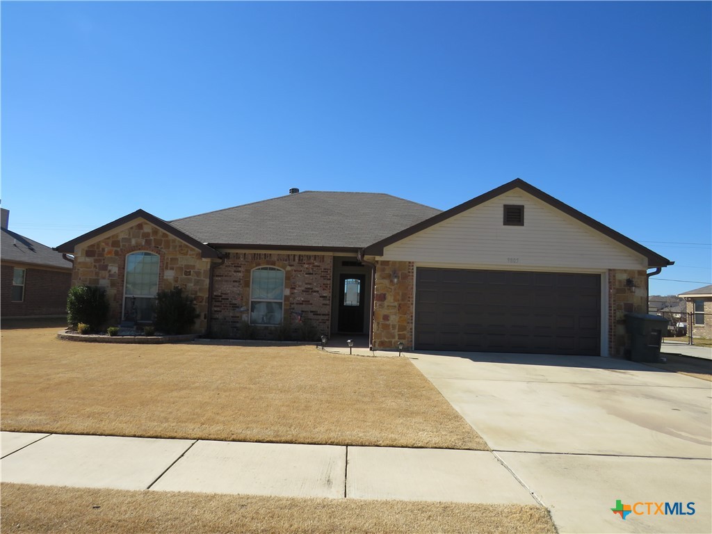 Photo 1 of 33 — 9805 Kaitlyn Drive, Killeen, TX 76542
