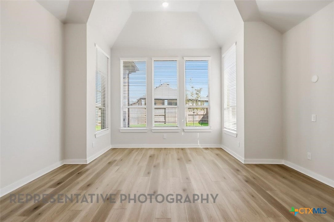 3714 Bentwood Elm