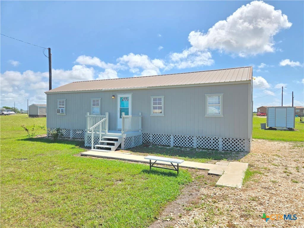 Photo of 167 Piranha Drive, Palacios, TX 77465 (MLS # 616693)