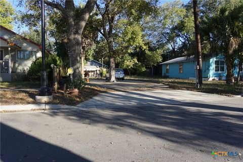 Photo of 328 Wavell Street, San Marcos, TX 78666 (MLS # 596938)