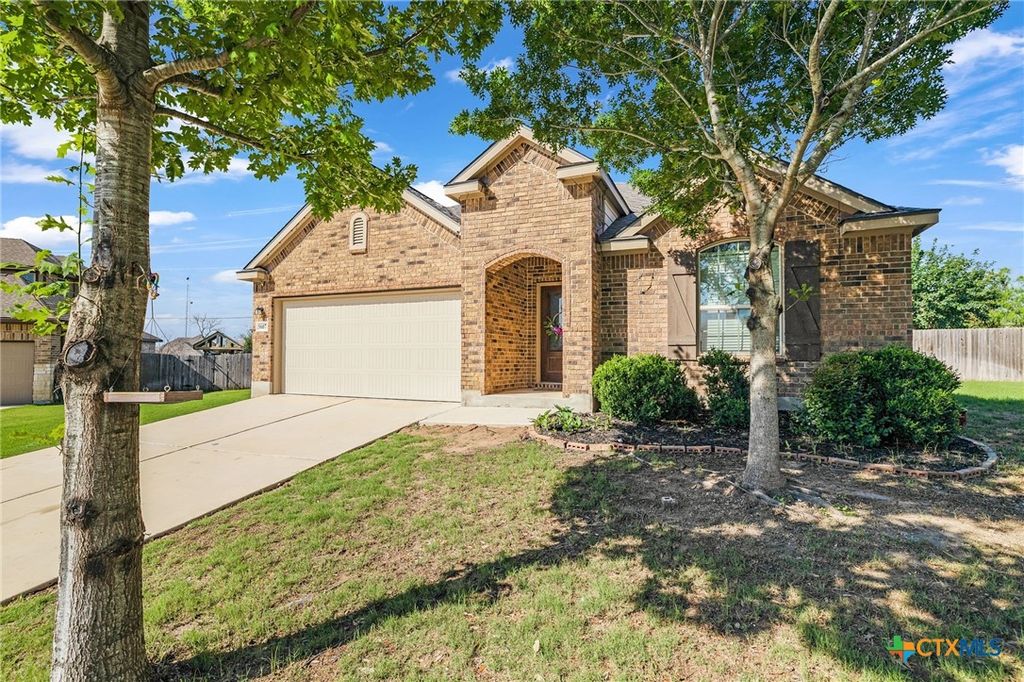 Photo of 5607 Haven Way, New Braunfels, TX 78132 (MLS # 613380)