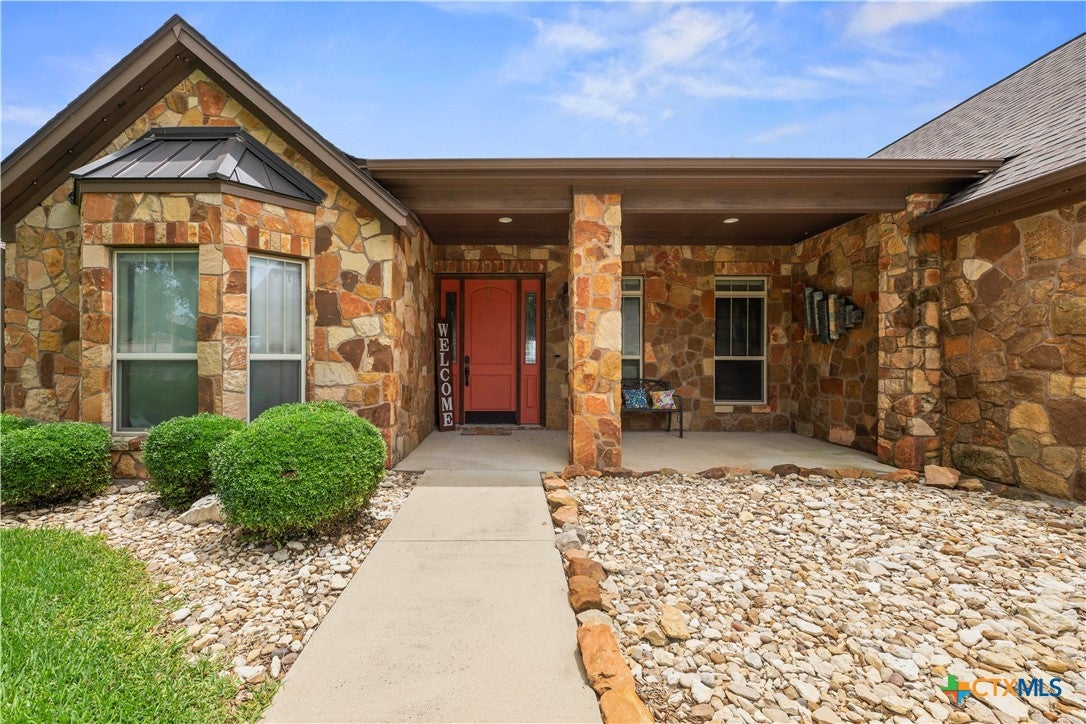 604 Cliff Drive