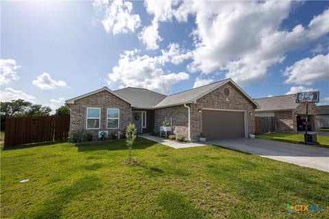 Photo of 202 Quarry Lane, Cuero, TX 77954 (MLS # 615317)