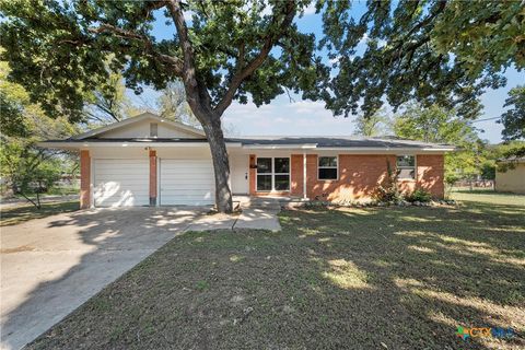 2501 Oak Drive Gatesville TX 76528