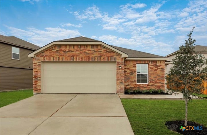 Photo 1 of 11 — 301 Crescent Park Drive, Jarrell, TX 76537