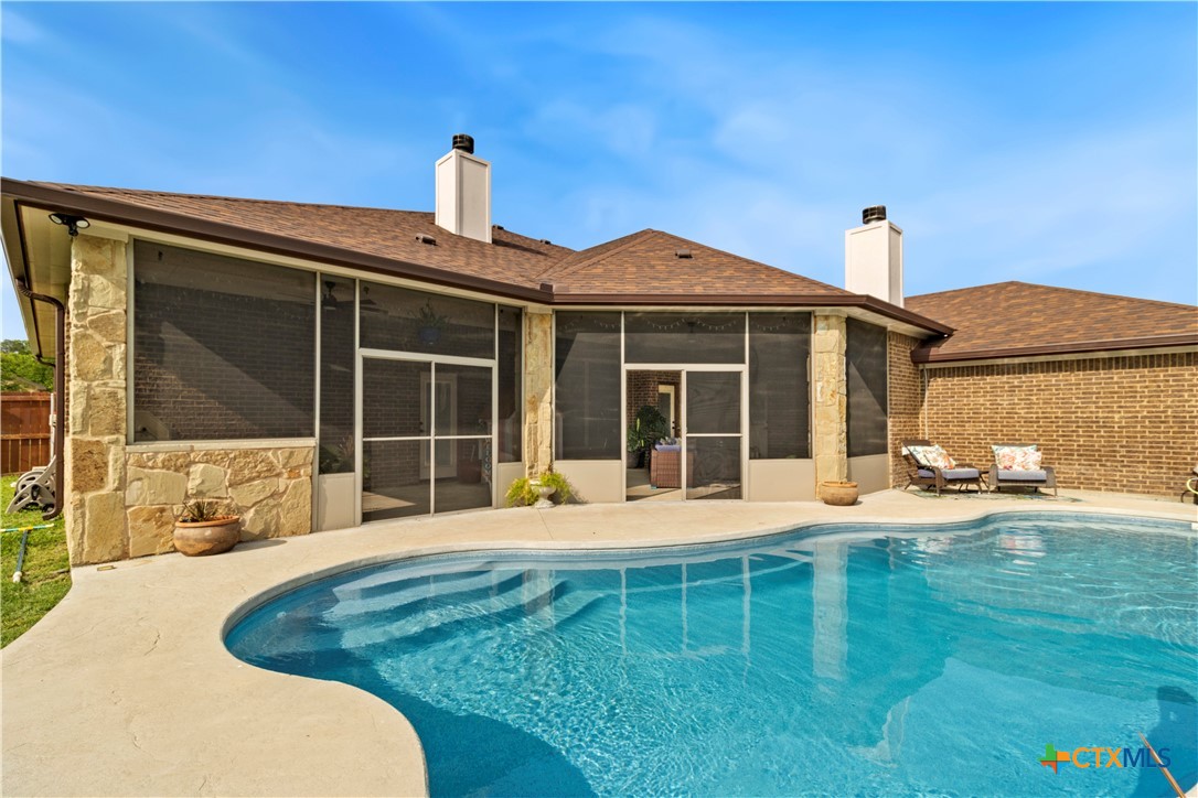 885 Ridgeoak Drive