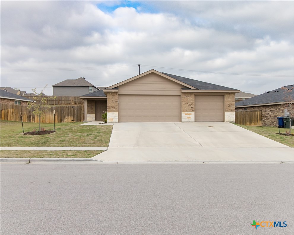 Photo 1 of 32 — 1715 Dryden Avenue, Copperas Cove, TX 76522
