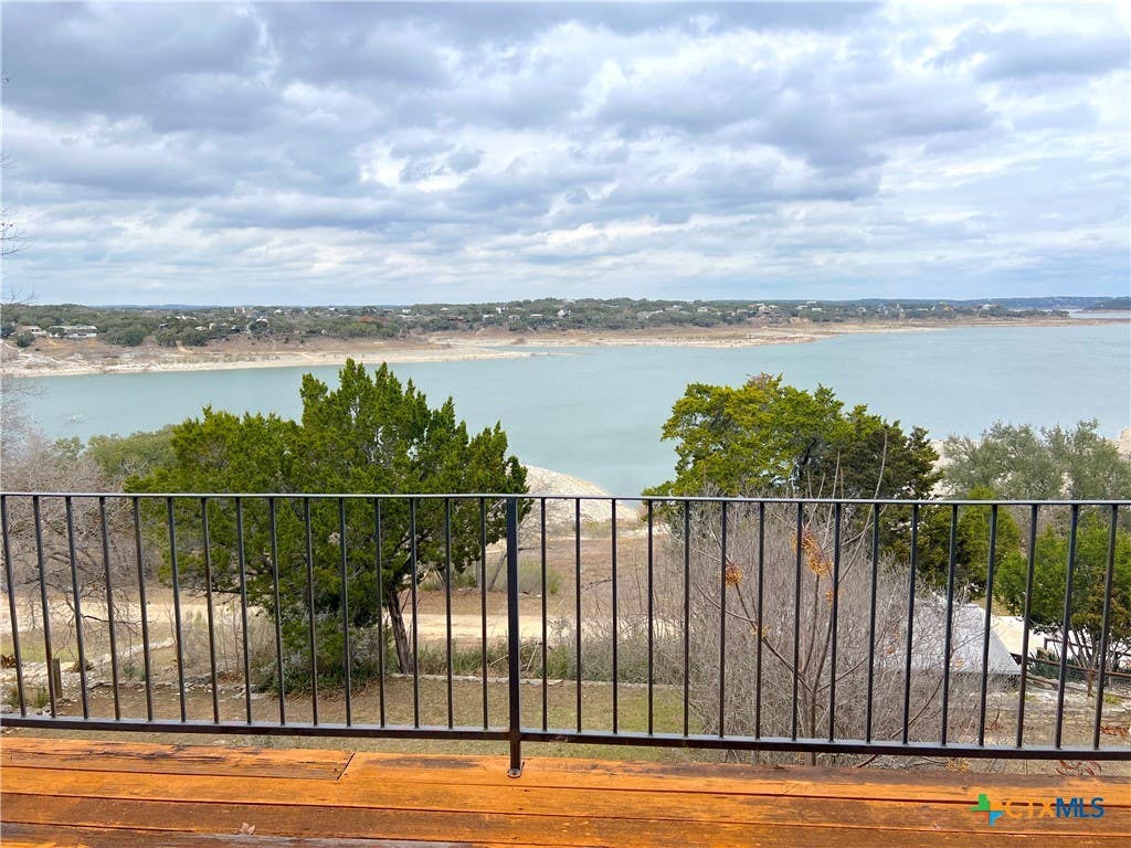 Photo of 937 Hillcrest Forest, Canyon Lake, TX 78133 (MLS # 602910)