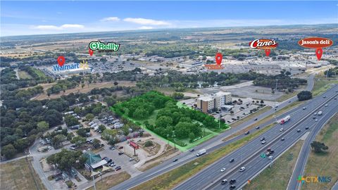 1322 N Interstate 35 San Marcos TX 78666