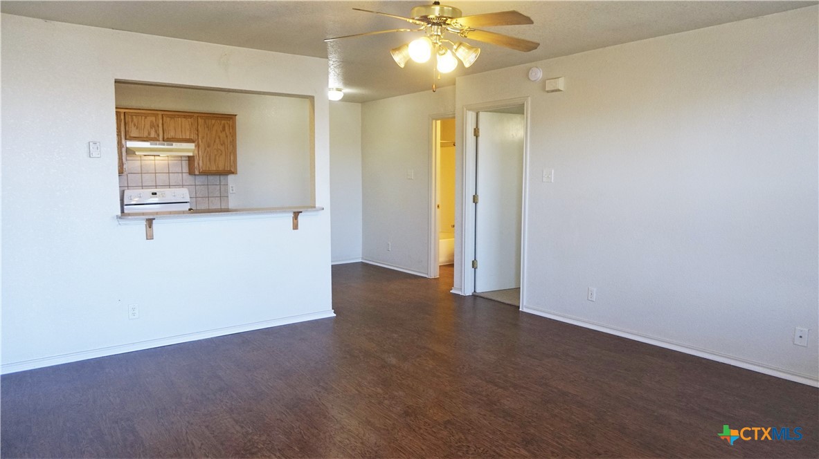 411 E Central Texas Expressway