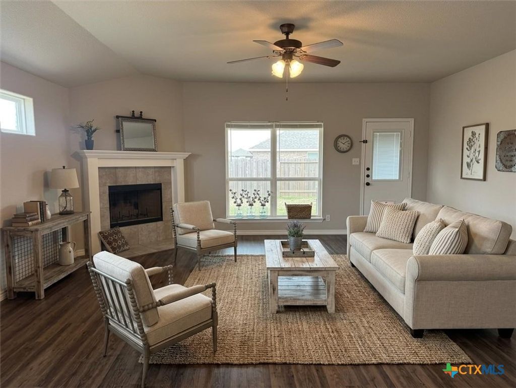 Photo of 4302 Molly Dyer Drive, Killeen, TX 76549 (MLS # 609243)